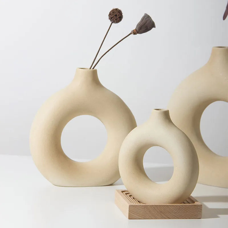 Nordic Ceramic Donut Vase - Beige & White